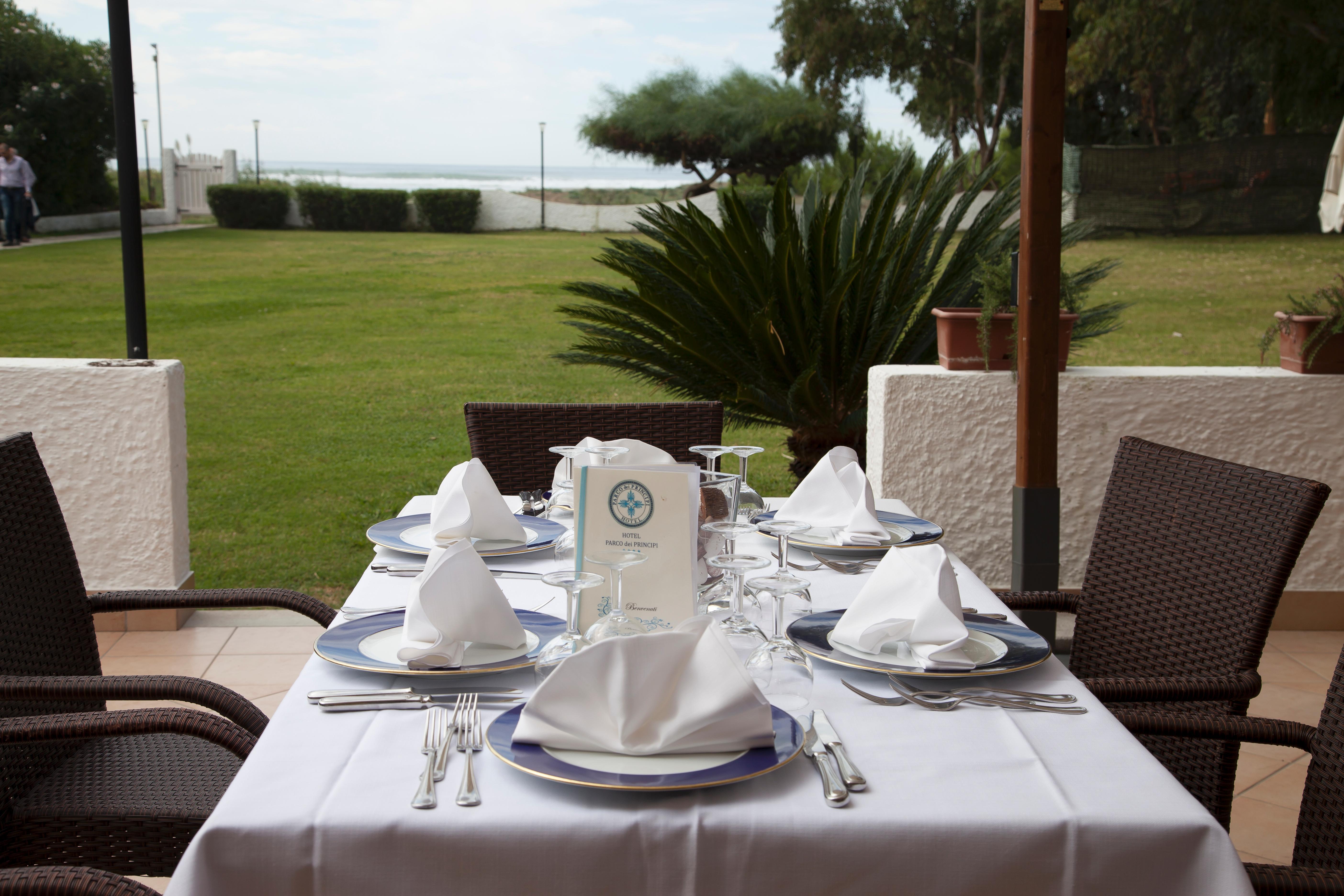 Parco Dei Principi Hotel Paestum Kültér fotó