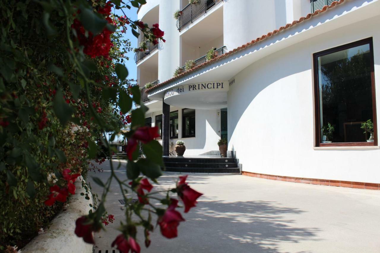 Parco Dei Principi Hotel Paestum Kültér fotó